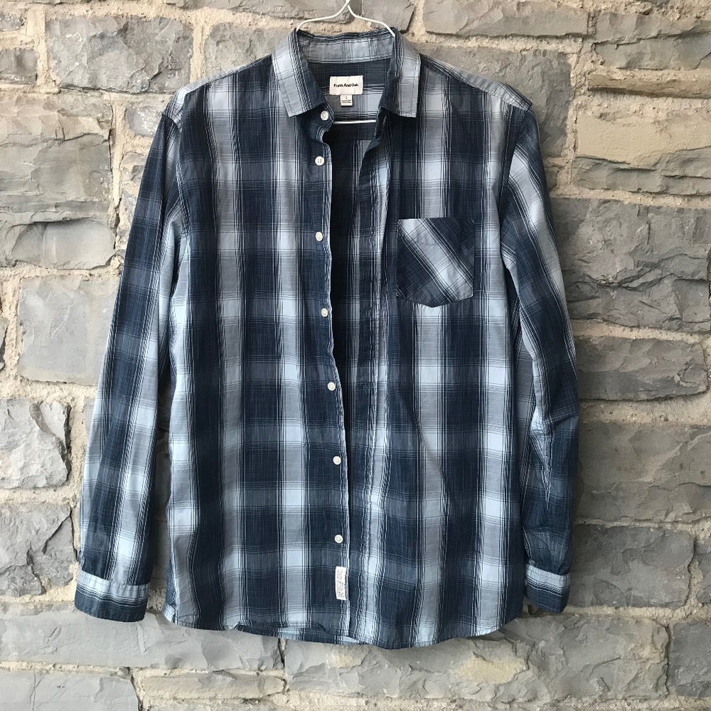 Frank And Oak          Men’s Plaid Shirt